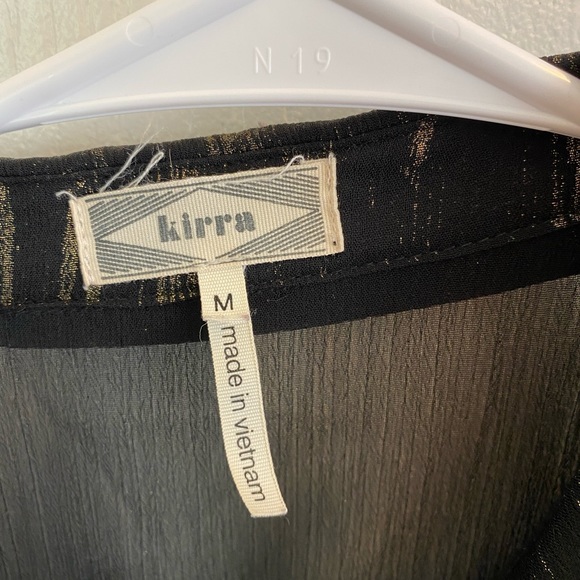 Kirra cold shoulder sheer button down size medium - Picture 2 of 3